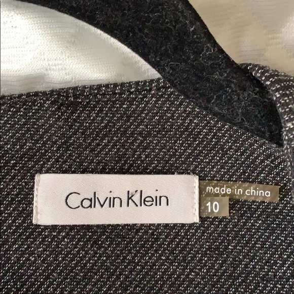 Dress - Picture 4 of 4